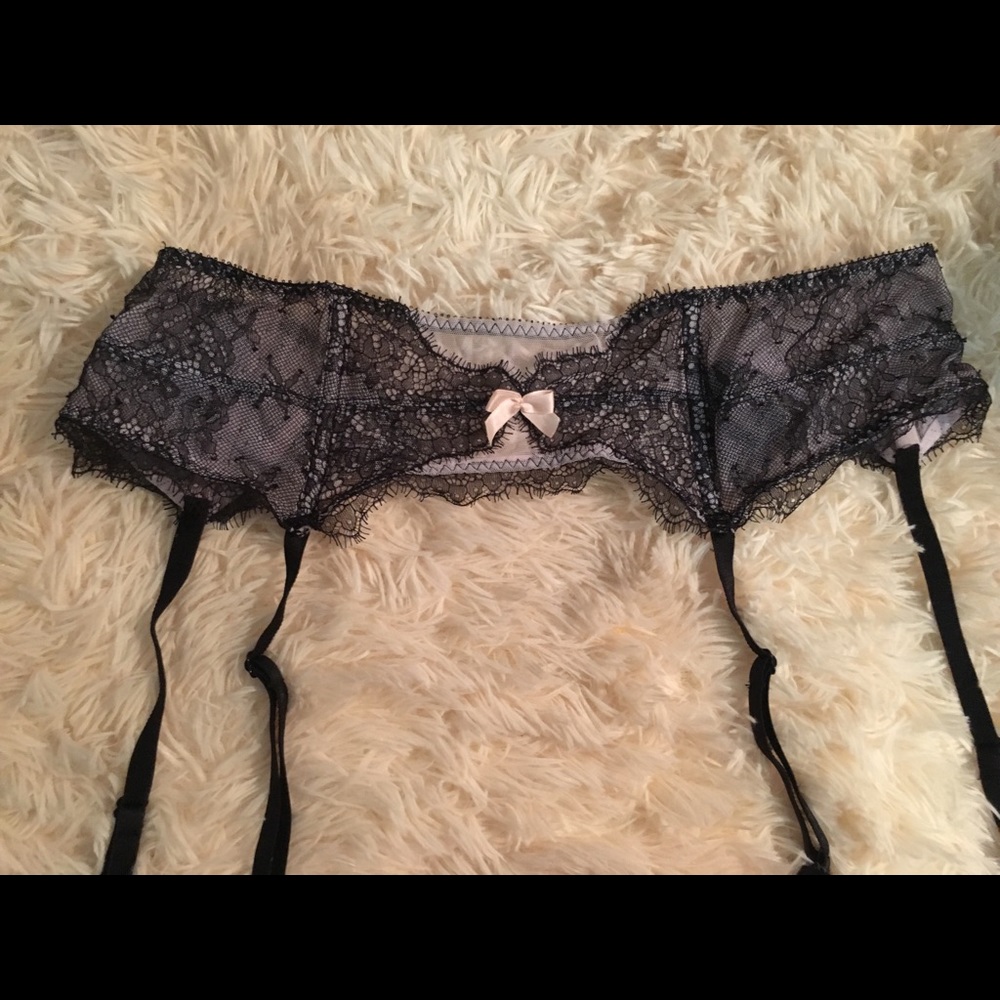 Victoria’s Secret garter belt